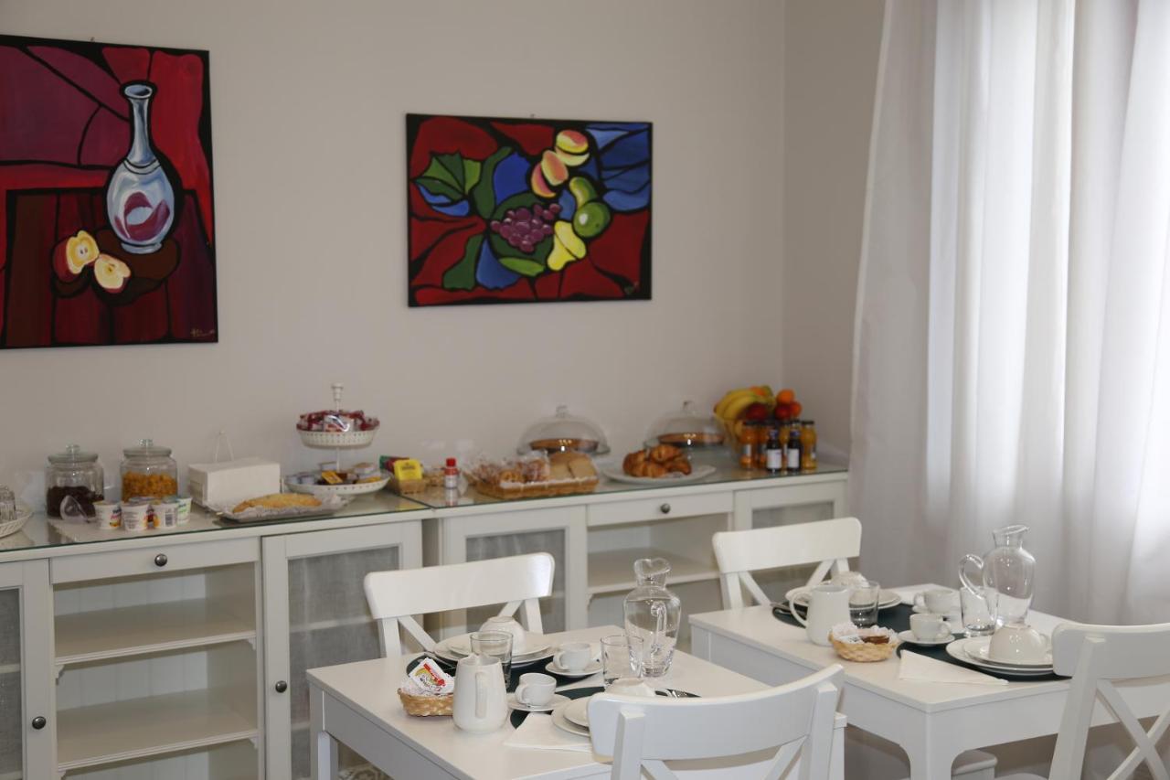 La Dama Room&Breakfast Russi Bagian luar foto