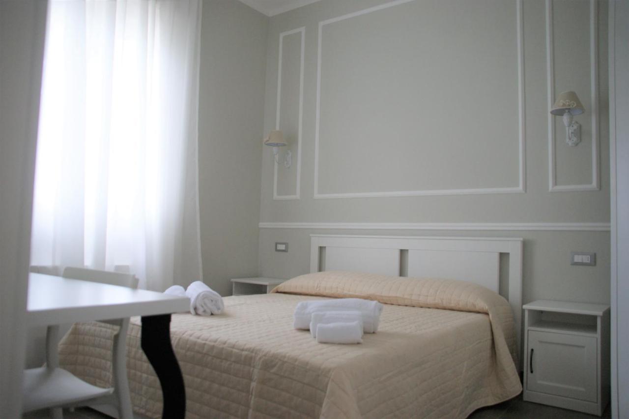 La Dama Room&Breakfast Russi Bagian luar foto
