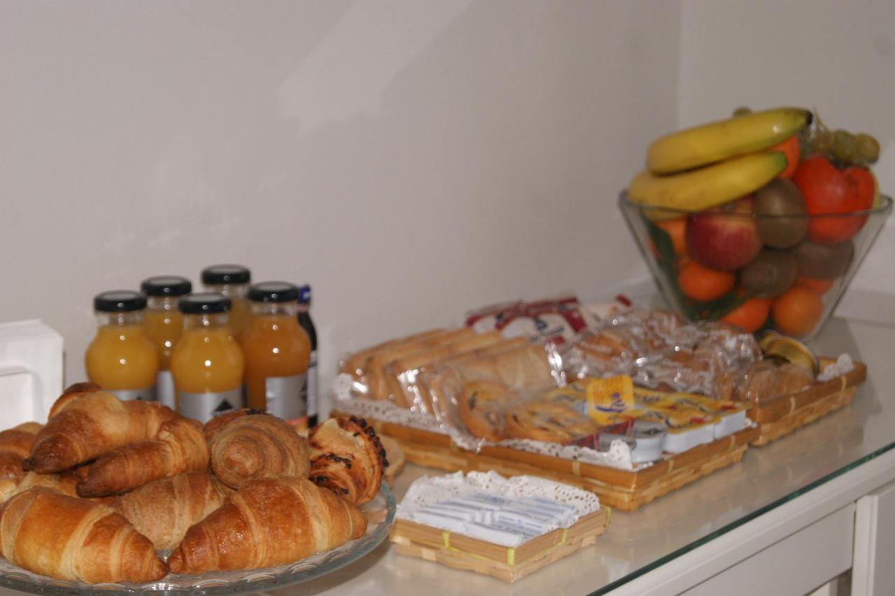 La Dama Room&Breakfast Russi Bagian luar foto