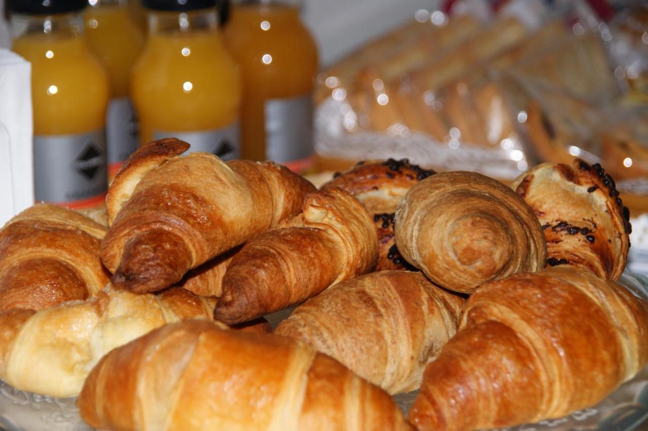 La Dama Room&Breakfast Russi Bagian luar foto