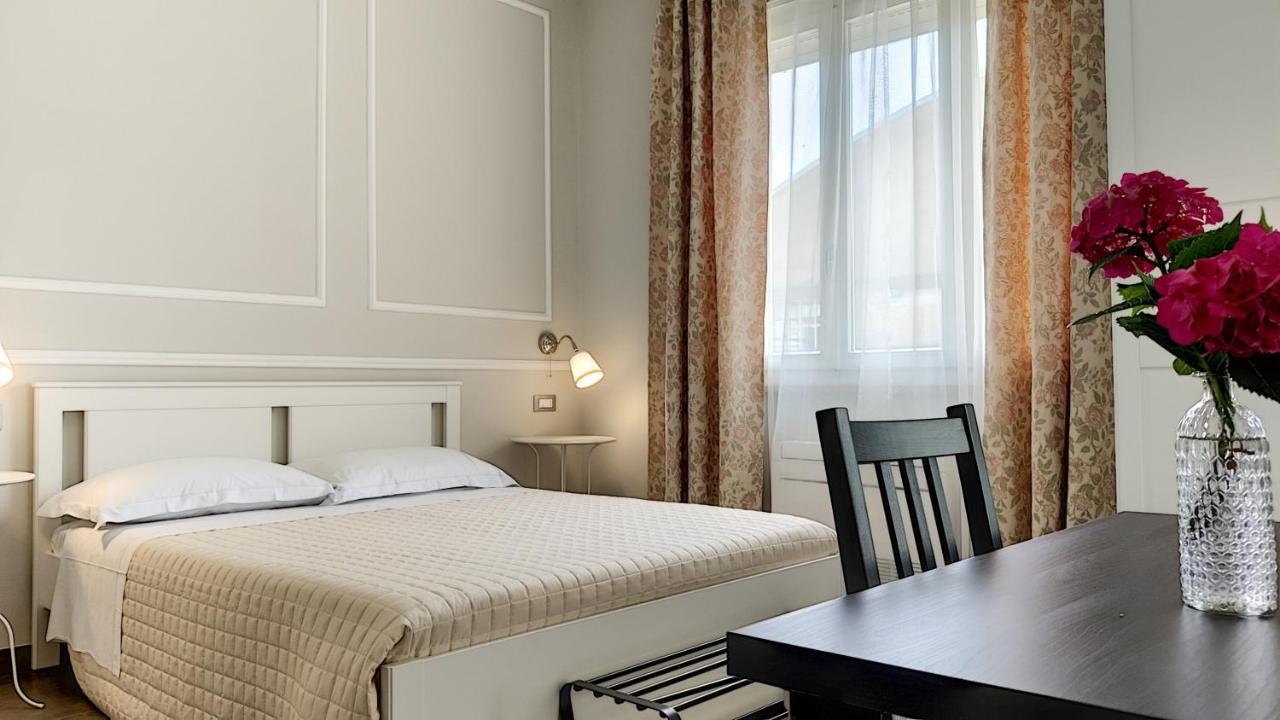 La Dama Room&Breakfast Russi Bagian luar foto