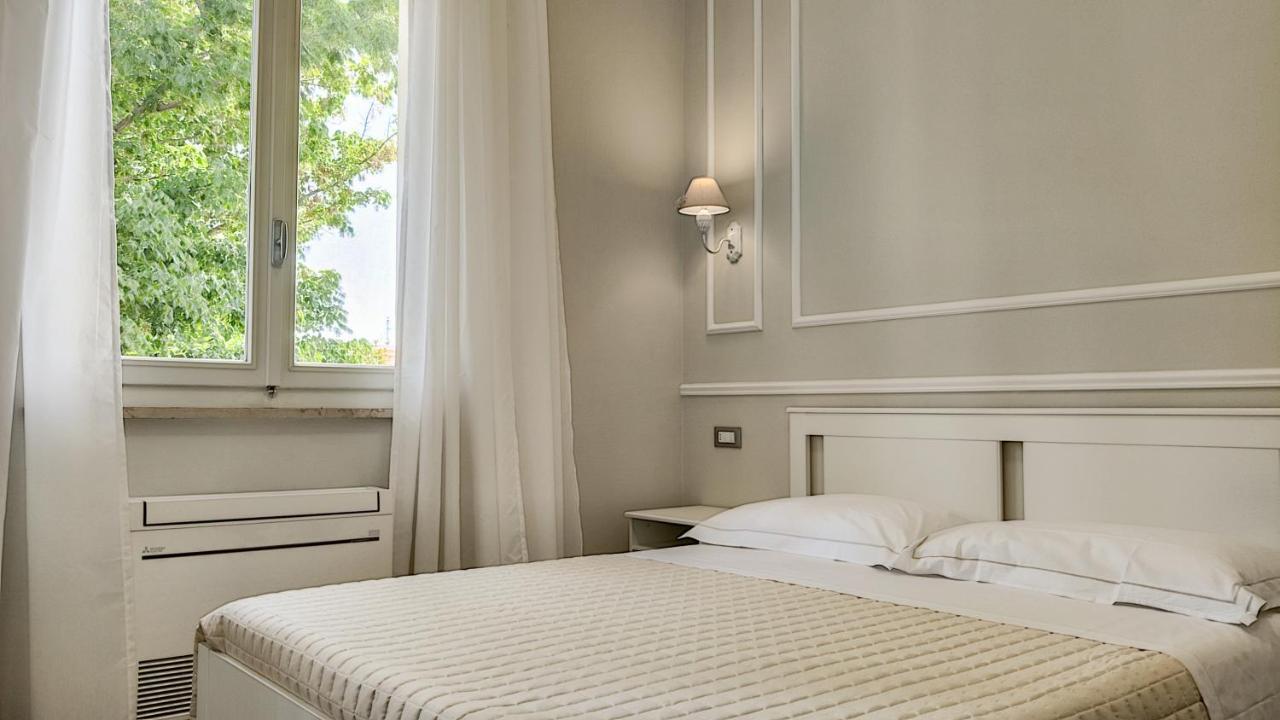 La Dama Room&Breakfast Russi Bagian luar foto