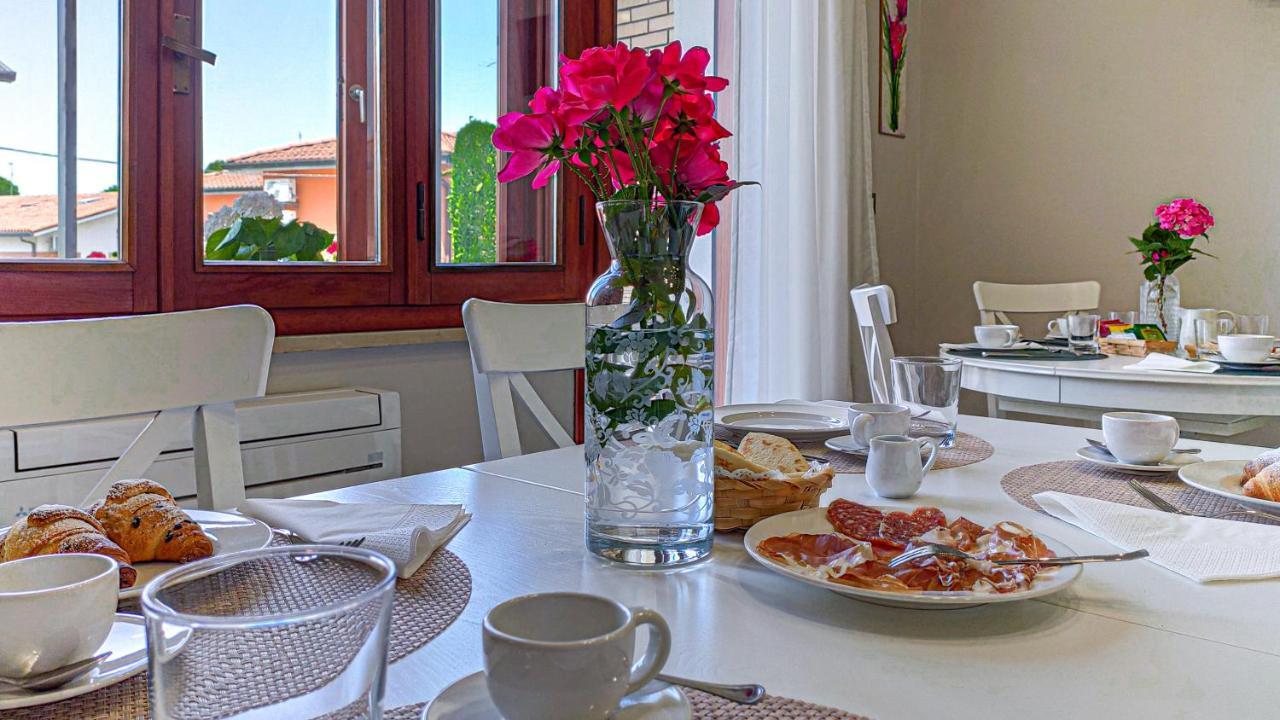 La Dama Room&Breakfast Russi Bagian luar foto