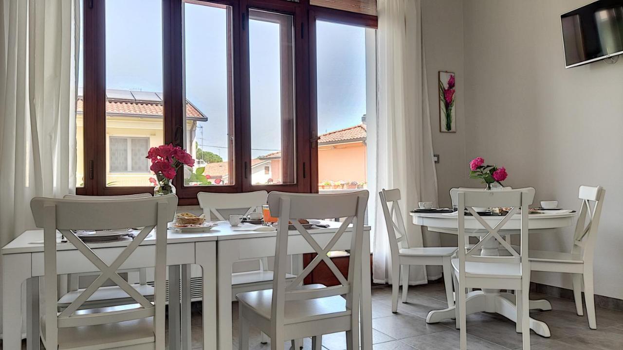 La Dama Room&Breakfast Russi Bagian luar foto